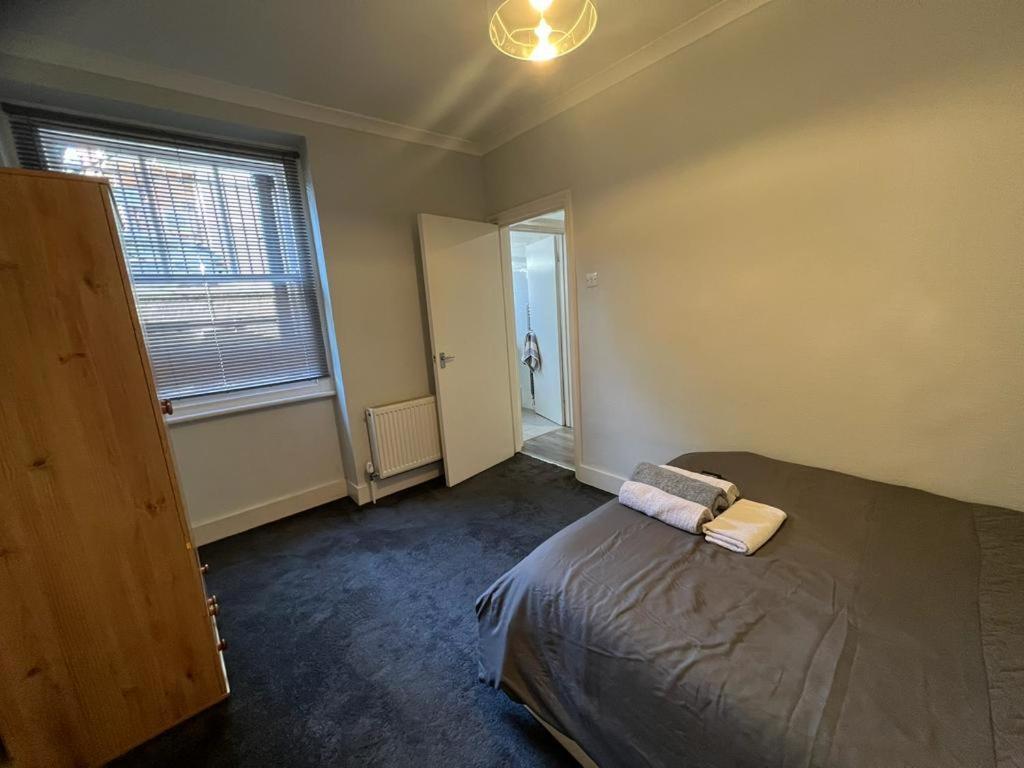 Complete One Bedroom Flat In Chiswick London, Fully Furnished Экстерьер фото
